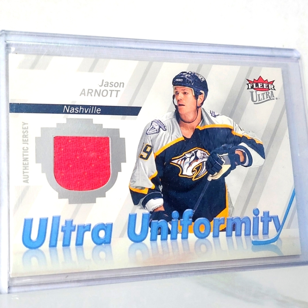Hockey Star Jason Arnott Ultra Fleer Game-Used Jersey Hockey Card Predators
